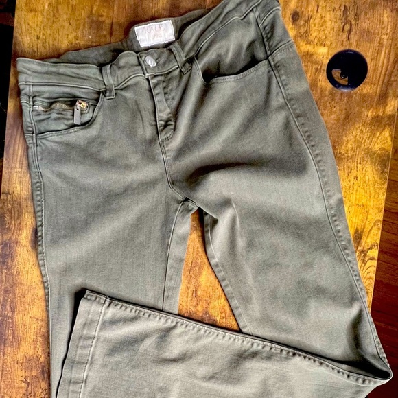 KAOS Lucy, regular flare fit, green jeans, SZ 31 (European) SZ S (USA) - Picture 1 of 11